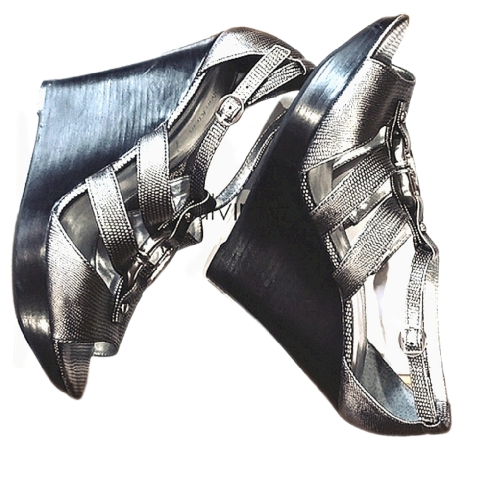 CALVIN KLEIN "SOLANA" ANTHRACITE LIZARD PRINT WEDGE. 9.5M